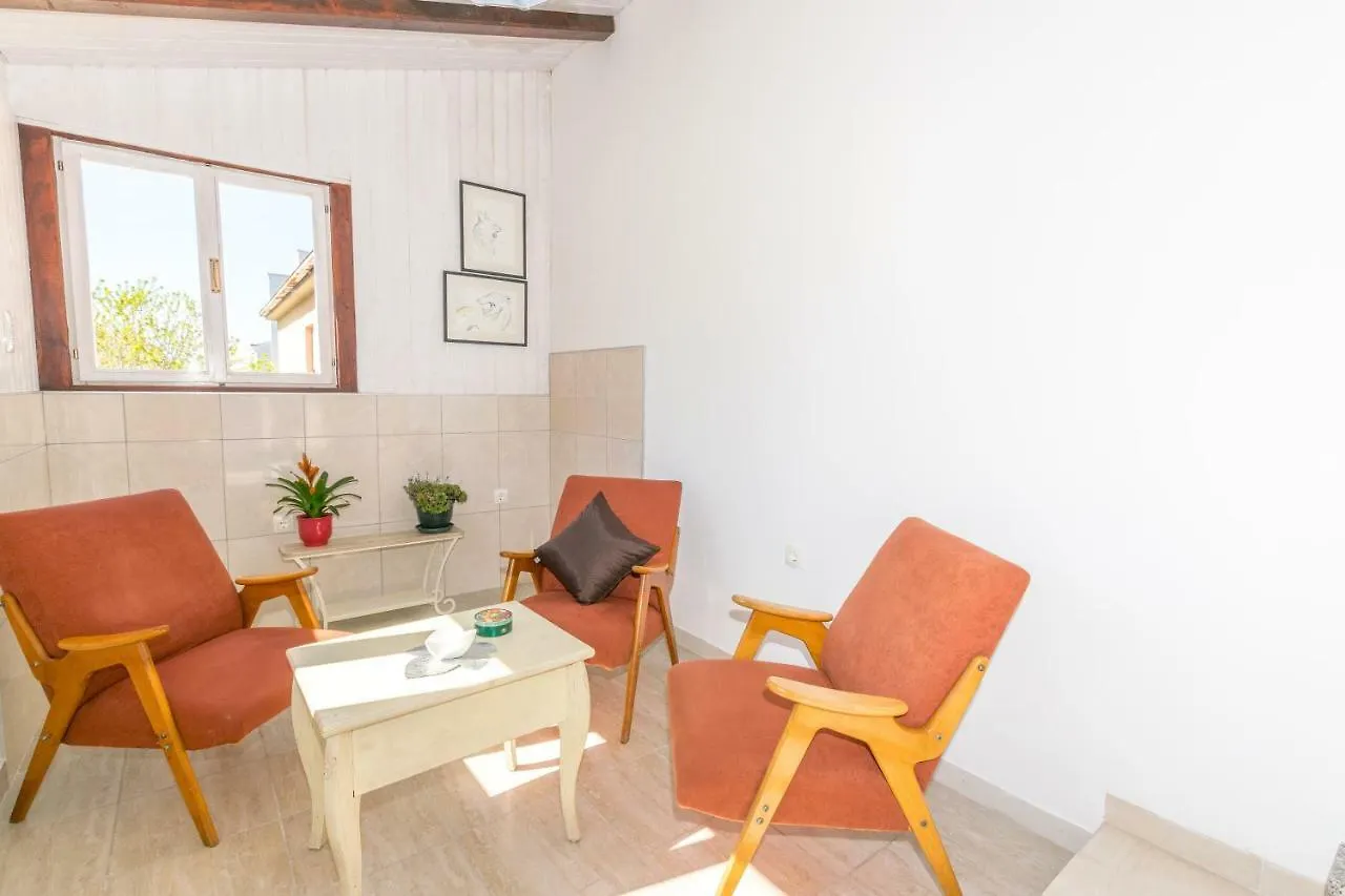 Apartments Guido Close From The Beach Pjescana Uvala 0*,