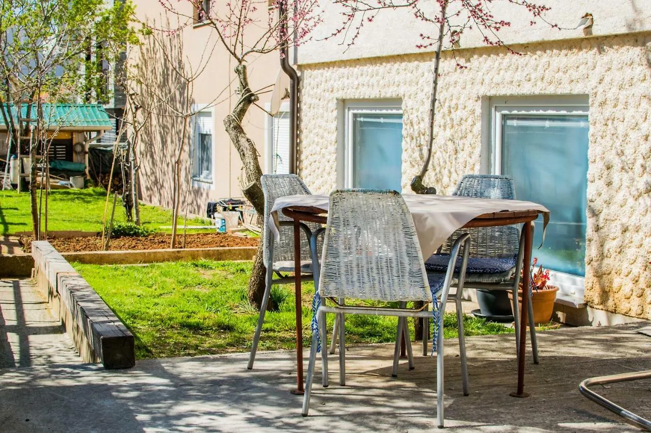 Apartments Guido Close From The Beach Pjescana Uvala 0*,  Croacia